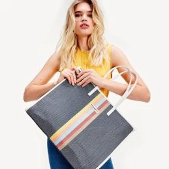 Sac Porté Main Hilfiger -Mode Sacs Magasin 8719862003686d5